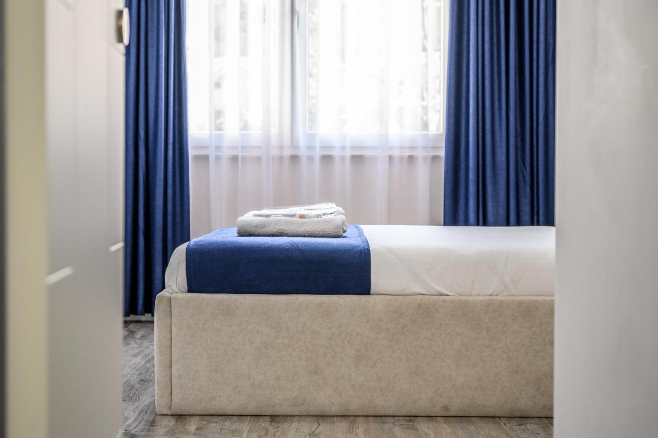 Miku Apartment-Modernly Designed Downtown تيرانا المظهر الخارجي الصورة