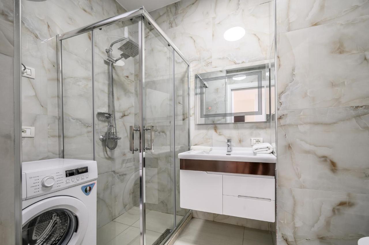 Miku Apartment-Modernly Designed Downtown تيرانا المظهر الخارجي الصورة