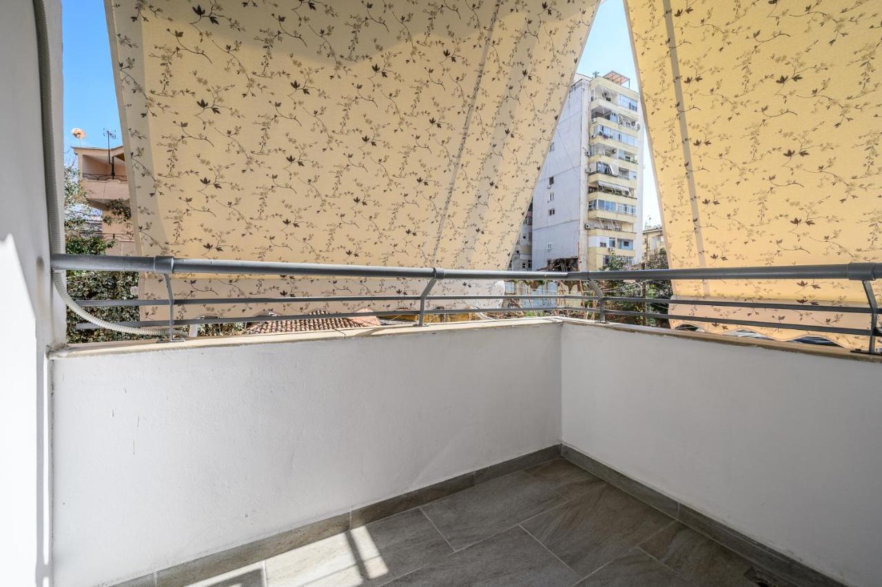 Miku Apartment-Modernly Designed Downtown تيرانا المظهر الخارجي الصورة