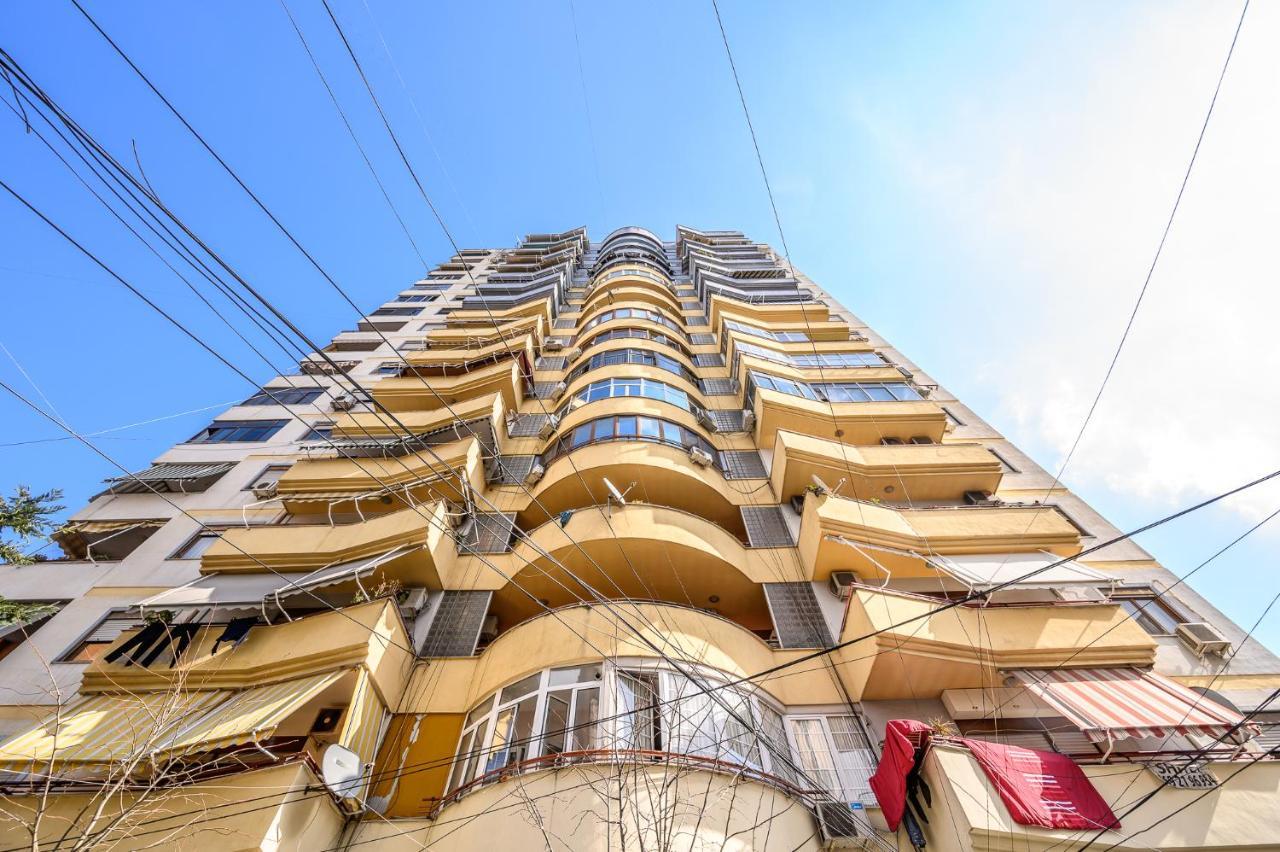 Miku Apartment-Modernly Designed Downtown تيرانا المظهر الخارجي الصورة