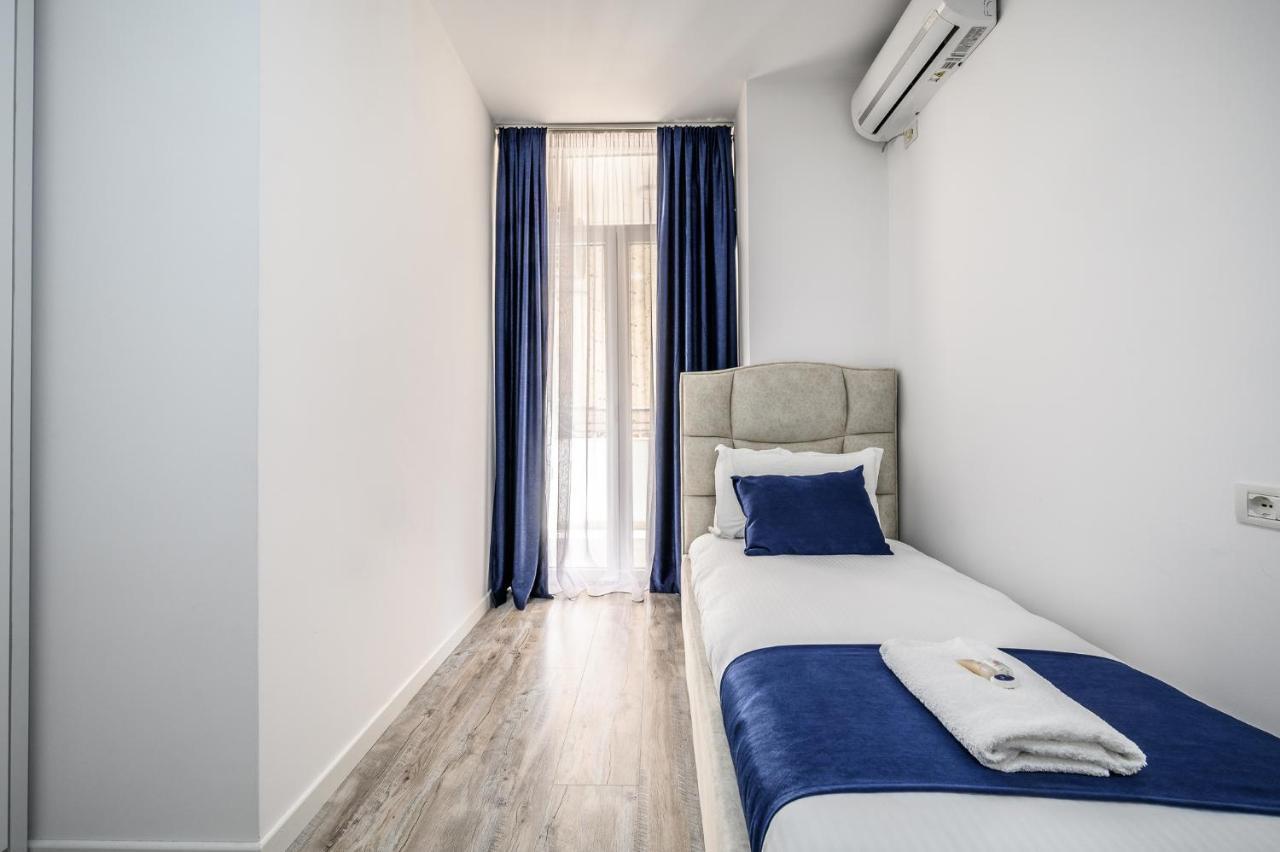 Miku Apartment-Modernly Designed Downtown تيرانا المظهر الخارجي الصورة