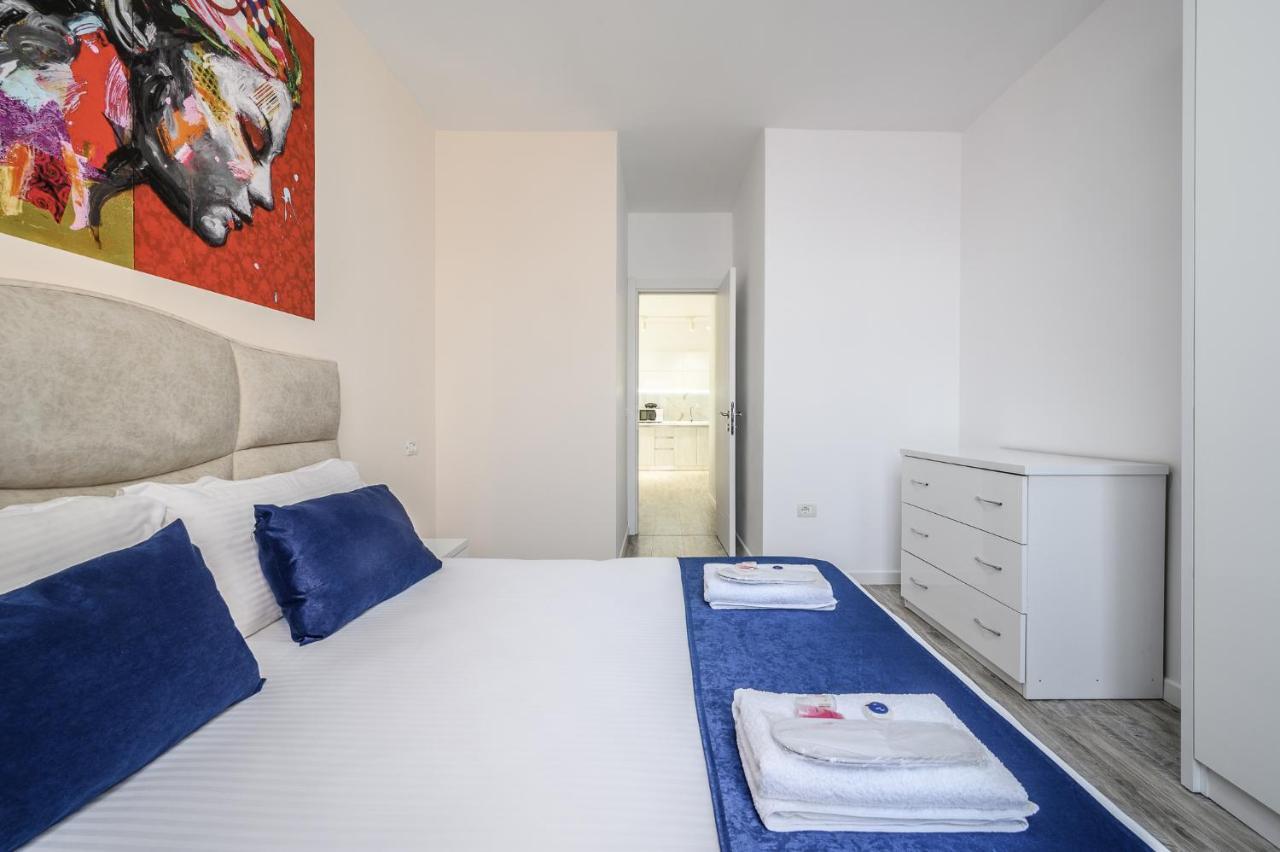 Miku Apartment-Modernly Designed Downtown تيرانا المظهر الخارجي الصورة